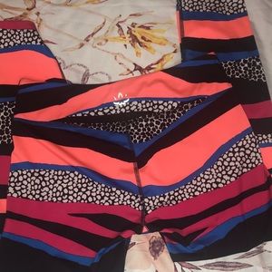 Beyond yoga size L like new leggings